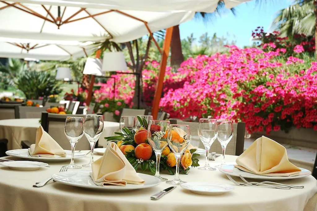 Acacia Resort Parco Dei Leoni Campofelice Di Roccella
